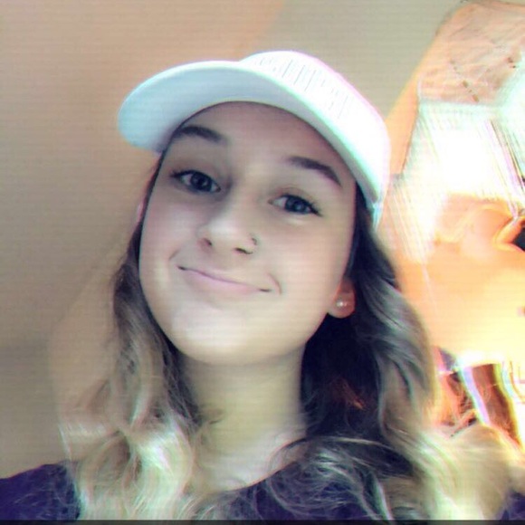 Meet your Posher, Victoria - Picture 2 of 6